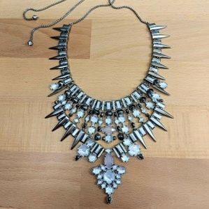 Insanely Gorgeous Kendra Scott Seraphina Necklace